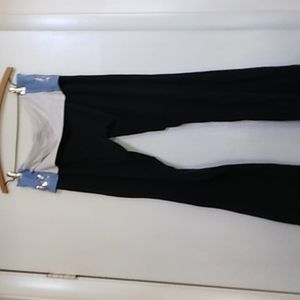 Vs PINK 🦋💙 yoga pants in size L 🌟10$ UNTIL 2PM EST⚓